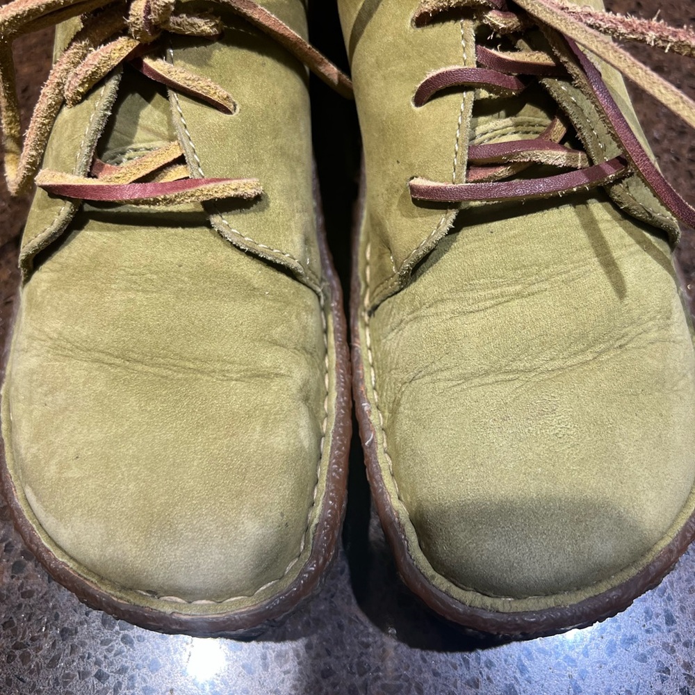 Born Oxford Women's Olive Green Suede Leather derby - Picture 2 of 8
